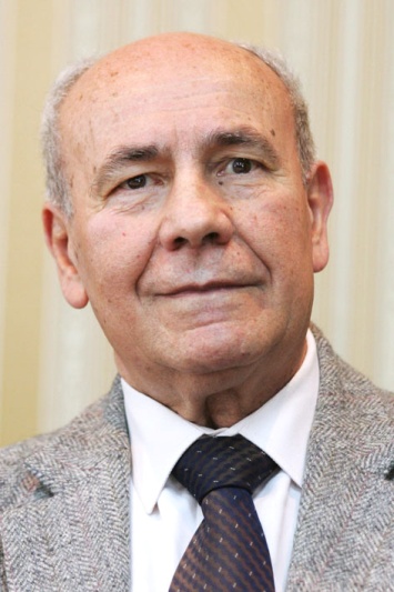 dr Iván László